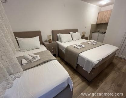 Apartmani Vico 65, privatni smeštaj u mestu Igalo, Crna Gora - IMG-37a8b55afb0396fecdc385a8a7e91dc2-V