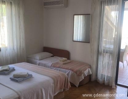 Apartmani Rafailović Ljubo, privatni smeštaj u mestu Rafailovići, Crna Gora - IMG_9036