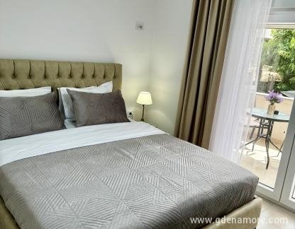Laila Apartments , , Privatunterkunft im Ort Dobre Vode, Montenegro - IMG_9063