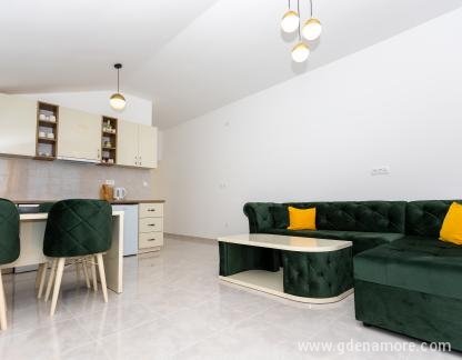  Lux Apartmani Mediteran, Apartman 6, privatni smeštaj u mestu Bijela, Crna Gora - Untitled-8863