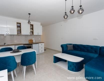  Lux Apartmani Maditeran, , privat innkvartering i sted Bijela, Montenegro - Untitled-8951