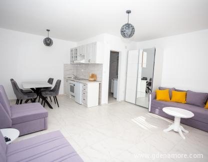 Apartment Mimoza Baošići, , private accommodation in city Baošići, Montenegro - Untitled-9909