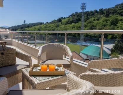 Apartments Del Mar, private accommodation in city Petrovac, Montenegro - Photo-1