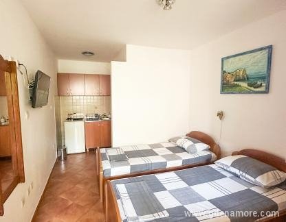Vukadinovićeva hiša, zasebne nastanitve v mestu Budva, Črna gora - Apartman