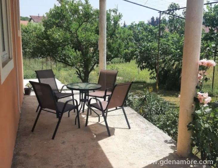 Screenshot_20250421_165349_Airbnb