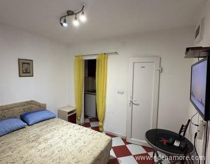 Apartmani Ivanovic, alojamiento privado en Sutomore, Montenegro - IMG_0962