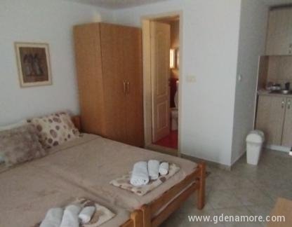 Apartmanok-szobák Seljanovo, Magán szállás a községben Tivat, Montenegró - Apartman 1