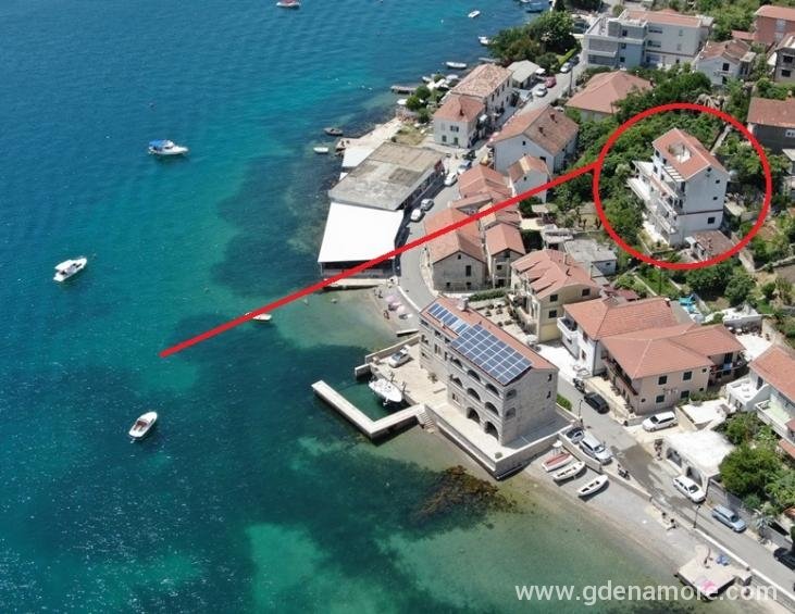 Pogled iz drona na apartmane