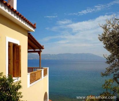 Nereides, частни квартири в града Samos, Гърция