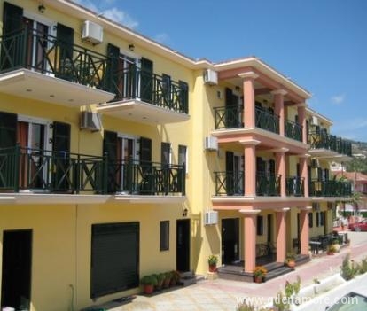 BAYSIDE, частни квартири в града Lefkada, Гърция