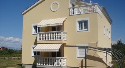 Tomo, private accommodation in city Zaton, Croatia