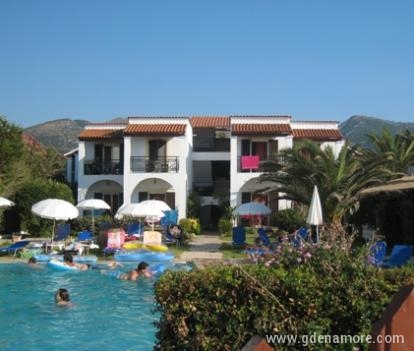 FILORIAN HOTEL APARTMENTS, alojamiento privado en Corfu, Grecia