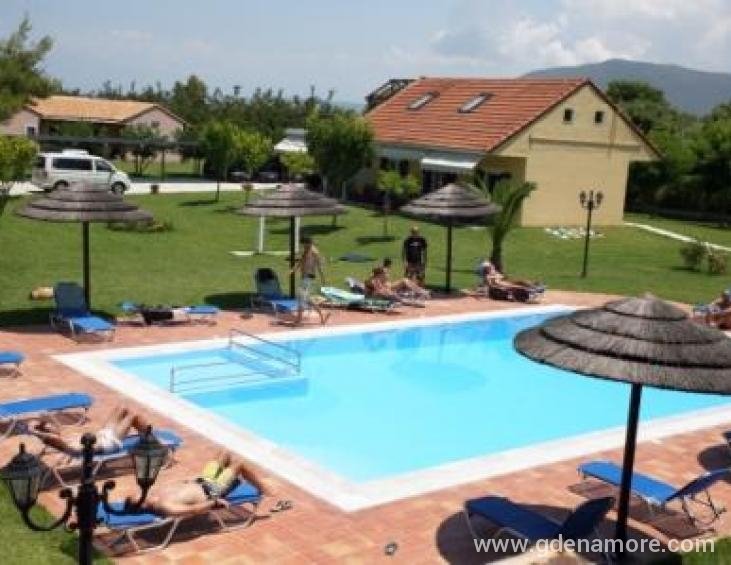 POOL 4