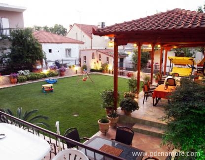 Vaya Apartments &amp; Studios, privatni smeštaj u mestu Platamonas, Grčka - Vaya Apartments garden