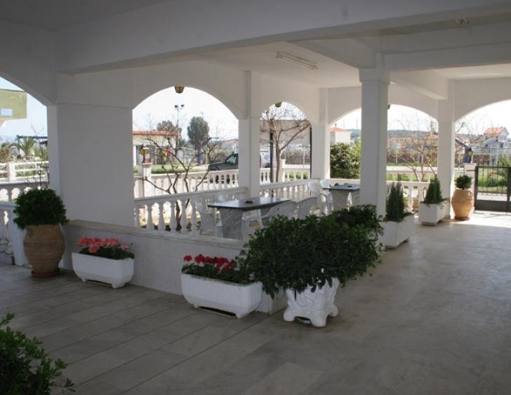 Ground floor in Dionisos 4 apartments