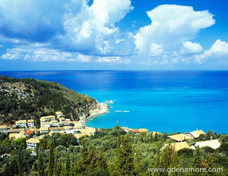 Agios Nikitas village