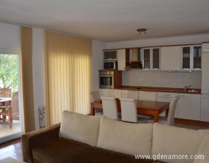 Апартаменти Милена, Apartman 1, частни квартири в града Vodice, Хърватия - Kuhinja