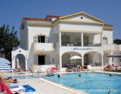 Alessandreo - Marylin Apartments, частни квартири в града Corfu, Гърция