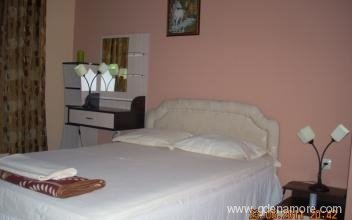 Apartment Kali, private accommodation in city Pomorie, Bulgaria