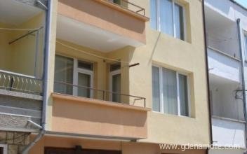 Apartments & rooms Kamovi, private accommodation in city Pomorie, Bulgaria