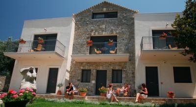 Mylos Apartments, private accommodation in city Pylos, Greece