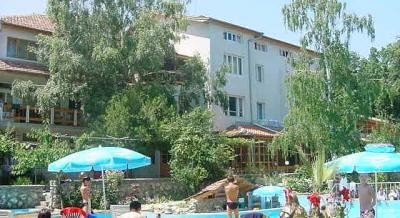 Park Hotel Biliana, частни квартири в града Golden Sands, България