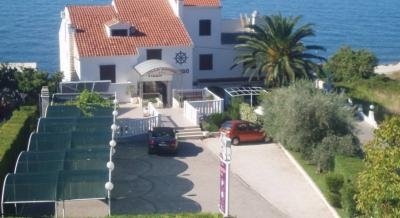 Villa Amigo, alojamiento privado en Podstrana, Croacia