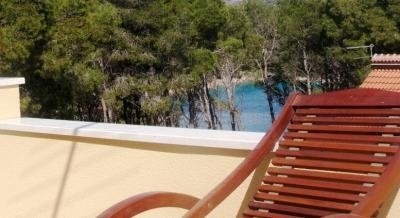 Apartments Sara, private accommodation in city Brač Milna, Croatia