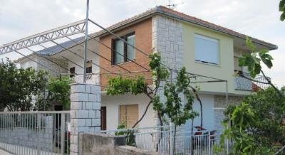 Apartmani Bojanić - Vinišće, alloggi privati a Vinišće, Croazia