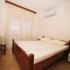 Apartmanamani Holiday, privatni smeštaj u mestu Petrovac, Crna Gora