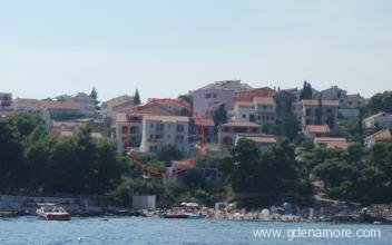 DIOCLES apartments, private accommodation in city Okrug Gornji, Croatia