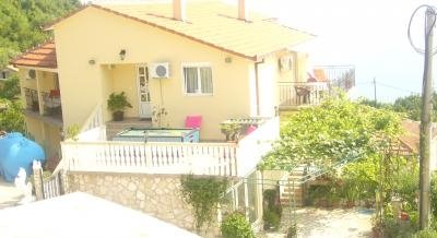 APARTNANI MARINOVIC, logement privé à Budva, Monténégro