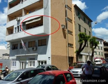 АПАРТАМЕНТ CARLOS SPLIT BAČVICE, частни квартири в града Split, Хърватия