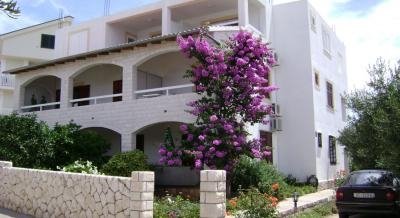 Apartamentos Sandra, alojamiento privado en Hvar, Croacia