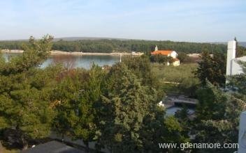 MOLLY, private accommodation in city Punat, Croatia