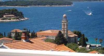 Apartments Kresic, private accommodation in city Hvar, Croatia