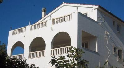 APARTMENTS OLIVE, private accommodation in city Rogoznica, Croatia