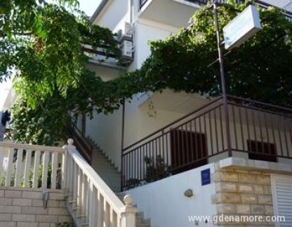 Apartmaji Ivanović, zasebne nastanitve v mestu Hvar, Hrva&scaron;ka - Kuća Ivanović