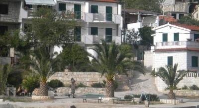 APPARTAMENTO TONI, alloggi privati a Trogir, Croazia