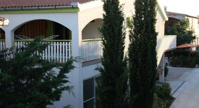 Apartments Lavender, private accommodation in city Ždrelac, Croatia