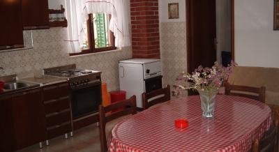 Leiligheter Baloevic, privat innkvartering i sted Supetar, Kroatia