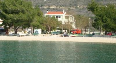 Apartments Marin, private accommodation in city Promajna, Croatia