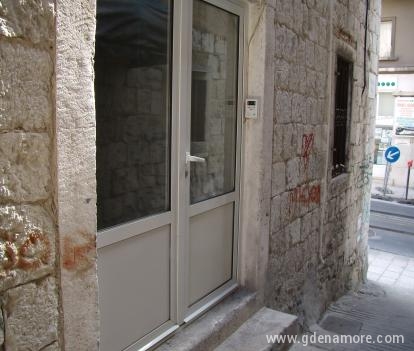 Стаи Дамира, частни квартири в града Split, Хърватия