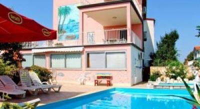 Oli-Apartments, private accommodation in city Poreč, Croatia