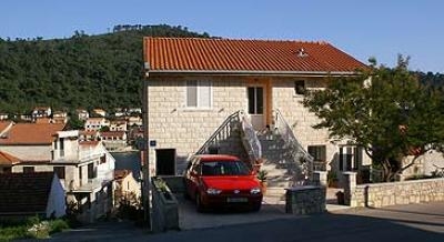 Apartamentos Tiho, alojamiento privado en Smokvica, Croacia