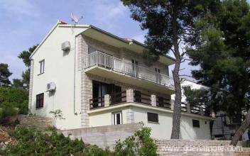 Apartmaji na morju, zasebne nastanitve v mestu Korčula, Hrvaška