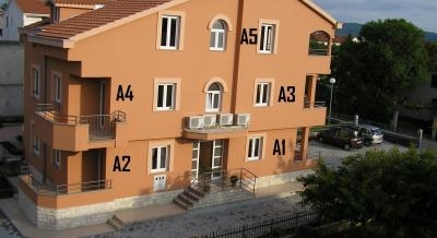 Apartmanok JurAn Sukosan, Magán szállás a községben Sukošan, Horvátország