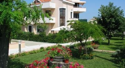 Apartments Darija, private accommodation in city Privlaka, Croatia