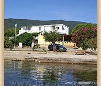Apartments Sreser, private accommodation in city Sreser, Croatia