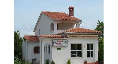 Apartments Marina, private accommodation in city Fažana, Croatia